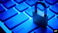 资料图- 美国政府资助的“开放技术基金”(Open Technology Fund)发表报告说,对“安心出行” 应用程序进行的隐私审计和安全审计发现,虽然在运行时的审计过程中无法最终证明出现明显的隐私侵犯。