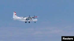 中国国家海洋局运-12飞机