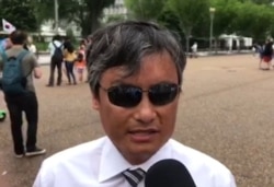 资料照:在美国的盲人法律学者陈光诚