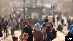 ဂါဇာကနေ ထွက်ပြေးနေကြတဲ့ ပါလက်စတိုင်း စစ်ဘေးဒုက္ခသည်များ။ (နိုဝင်ဘာ ၉၊ ၂၀၂၃)