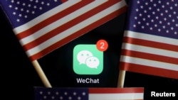 中国网上通讯平台微信Wechat在美国受到限制(路透社)