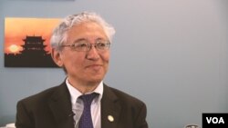 当选为美国国籍宗教自由委员会主席的丹增多吉博士接受美国之音采访。(2018年6月13日)