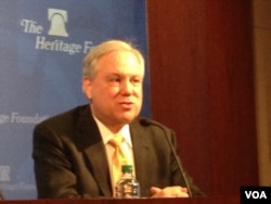 前国务院国际组织事务助卿金霍姆斯(美国之音钟辰芳)