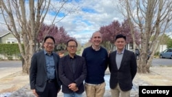 专业议政香港泛民主派与会代表与美国驻港澳总领事史墨客(Hanscom Smith)合影 (Photo Credit:香港“专业议政”提供)