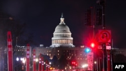 美国国会星期六凌晨通过了临时支出法案,为联邦机构运营和灾难援助暂时提供资金到明年3月中旬。(法新社:2024年12月20日)