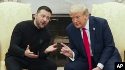 도널드 트럼프 미국 대통령과 볼로디미르 젤렌스키 우크라이나 대통령이 2025년 2월 28일 백악관에서 회동했다.