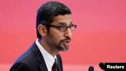 谷歌公司首席执行官桑德尔·皮查伊在中国北京钓鱼台国宾馆举行的2018年中国发展论坛年会上致辞。(2018年3月26日)