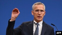 Генеральний секретар НАТО Єнс Столтенберг напередодні зустрічі міністрів оборони НАТО в штаб-квартирі альянсу у Брюсселі, 12 червня 2024 р. JOHN THYS/AFP