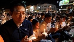 လူ ၂၀ ကျော် သေဆုံးစေတဲ့ ပစ်ခတ်သူ ထိုင်းစစ်သား အသေဖမ်းမိ လူ ၂၀ ကျော် သေဆုံးစေတဲ့ ပစ်ခတ်သူ ထိုင်းစစ်သား အသေဖမ်းမိ