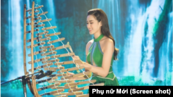 Hoa hậu Việt Nam Đỗ Thị Hà trình diễn bản nhạc 'chống Mỹ' "Cô gái vót chông" trên đàn T'rưng tại cuộc thi Miss World 2021 đang diễn ra tại Puerto Rico, một hòn đảo thuộc Hoa Kỳ.