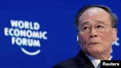 中国国家副主席王岐山2019年1月23日在达沃斯论坛上发言(路透社)