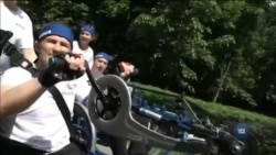 Тяжкопоранені ветерани АТО взяли участь у велопробігу у Броварах. Відео Тяжкопоранені ветерани АТО взяли участь у велопробігу у Броварах. Відео