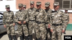 乌兰巴托街头的蒙古军人