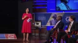 美国之音就国际学生关心的问题 组织大学解惑答疑