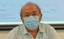 香港民意研究所副行政总裁钟剑华形容,施政报告由以往公民社会的“许愿树”,变成“空头支票的大全” (美国之音/汤惠芸)