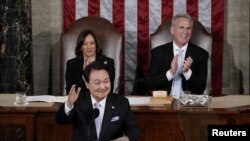 2023年4月27日,韩国总统尹锡悦应邀在美国国会参众两院联席会议上发表演讲,纪念韩美同盟70周年。(路透社)