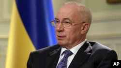 Микола Азаров