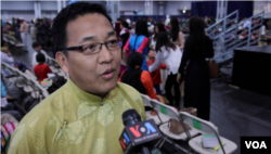 丹增达达克接受美国之音采访 (美国之音赵江拍摄 )