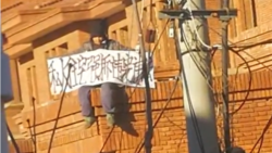 “私人住宅强拆违宪违法” 香堂业主抗议断水断电强拆 “私人住宅强拆违宪违法” 香堂业主抗议断水断电强拆