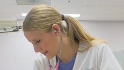 Sinh viên ngành điều dưỡng ở Mỹ chật vật kiếm việc Sinh viên ngành điều dưỡng ở Mỹ chật vật kiếm việc