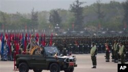 မြန်မာစစ်တပ် စစ်ရေးပြအခမ်းအနား။