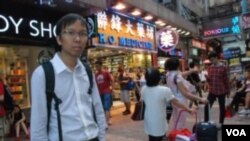 香港人口政策关注组召集人谭凯邦 (美国之音特约记者 汤惠芸拍摄)