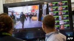 资料照片:美国英伟达公司在华盛顿展示的执法部门使用的人脸识别系统(2017年11月1日)