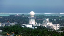 资料照片:中国在用争议的帕拉塞尔群岛伍迪岛(帕拉塞尔群岛永兴岛)上建立的三沙市鸟瞰图。(2012年7月27日)