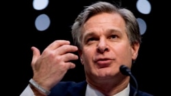 资料照:美国联邦调查局局长克里斯托弗·雷在华盛顿的一个国会听证会上。(2019年11月5日)