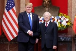 Tổng thống Donald Trump và Chủ tịch nước Nguyễn Phú Trọng, 2/2019.