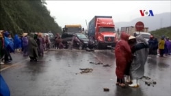 Hà Tĩnh tiếp tục biểu tình chống Formosa Hà Tĩnh tiếp tục biểu tình chống Formosa