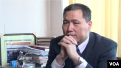 中坚律师浦志强以寻衅滋事罪被北京警方刑拘(美国之音东方拍摄,资料照片)