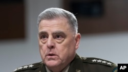 资料照片:2023年3月28日,美国参谋长联席会议主席马克·米利将军参加在国会山的一场活动。(美联社照片)