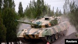 中国陆军的坦克(2014年7月)