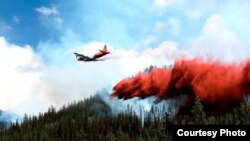 灭火飞机投放阻燃剂