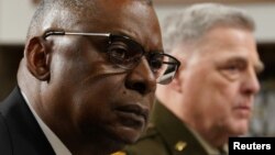 Міністр оборони США Ллойд Остін та голова Об'єднаного комітету начальників штабів США ген.Марк Міллі свідчать на слуханнях щодо оборонного бюджету на Капітолійському пагорбі у Вашингтоні