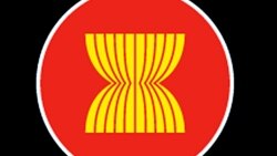 အာဆီယံစည်းဝေးပွဲ ကုလကိုယ်စားလှယ် မဖိတ်တဲ့အပေါ် အာဆီယံအမတ်များ လူ့အခွင့်အရေးဆိုင်ရာဖွဲ့ဥက္ကဋ္ဌ ဝေဖန် အာဆီယံစည်းဝေးပွဲ ကုလကိုယ်စားလှယ် မဖိတ်တဲ့အပေါ် အာဆီယံအမတ်များ လူ့အခွင့်အရေးဆိုင်ရာဖွဲ့ဥက္ကဋ္ဌ ဝေဖန်