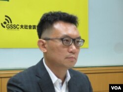 台湾世代教育基金会董事王智盛 (美国之音张永泰拍摄)