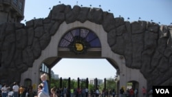 莫斯科动物园。习近平和普京将参加莫斯科动物园熊猫馆开幕仪式。 (美国之音白桦)