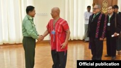 ငြိမ်းချမ်းရေးလုပ်ငန်း ဦးဆောင်အဖွဲ့ PPST တပ်မတော် ကာကွယ်ရေးဦးစီးချုပ်နဲ့ တွေ့ဆုံ