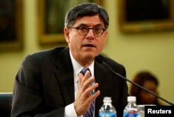 美国财政部长杰克•卢(资料照片)