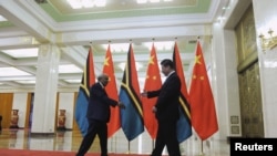 中国国家主席习近平2015年9月1日会见瓦努阿图时任总理(路透社)