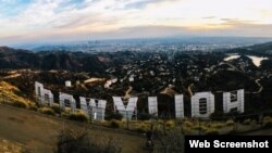 报告“好莱坞制作,北京审查”称,视自由为生命的好莱坞在北京的压力下,正在背弃一贯的理想,放弃自由。图为好莱坞地标背面鸟瞰