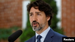 加拿大总理特鲁多(Justin Trudeau)在加拿大安大略省渥太华举行的新闻发布会上发表讲话(2020年6月22日)。
