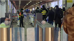 今年春运的列车:位子空空,冷清异常 今年春运的列车:位子空空,冷清异常