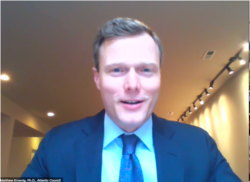 前五角大楼和中央情报局战略安全专家克洛宁(Mathew Kroenig)(传统基金会2020年5月5日视频截图)