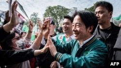 台湾执政党民进党总统候选人赖清德2024年1月8日在南部的高雄市拉票。(法新社)