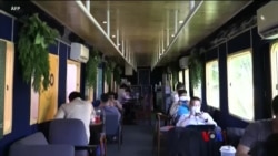 ကမ္ဘောဒီးယား ရထားကဖေးနဲ့ အပန်းဖြေသူများ ကမ္ဘောဒီးယား ရထားကဖေးနဲ့ အပန်းဖြေသူများ