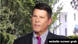 资料照:美国国务次卿克拉奇接受媒体采访(克拉奇推特视频截图)