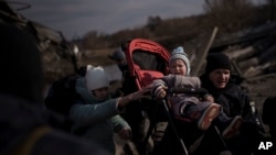 Найбільшу кількість серйозних порушень щодо дітей було підтверджено у Конго, Ізраїлі та Палестині, Сомалі, Сирії, Афганістані, Ємені та Україні. AP/Felipe Dana